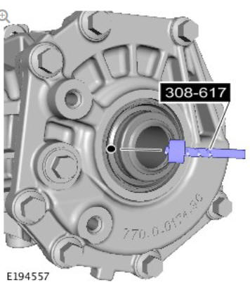AWD Right Transfer Case Seal - Ingenium i4 2.0l Diesel (G1894416) / Removal and Installation